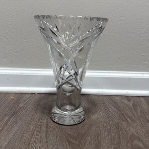Elegant Crystal Vase
